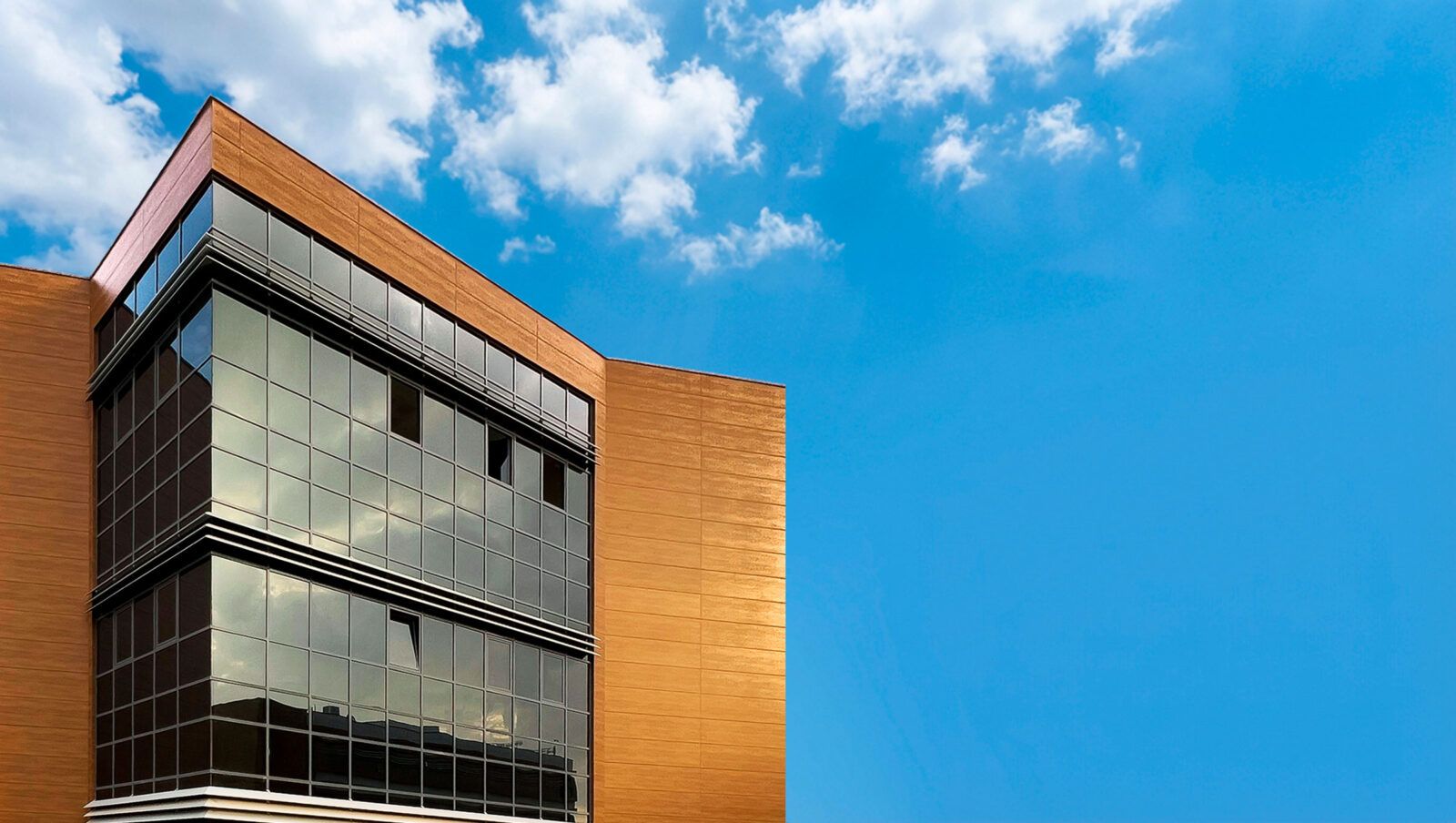 Innovative Sonnenschutzfolien für Gebäude 1 Sonnenschutz folierung gabauede drescher folientechnik e1774001806578